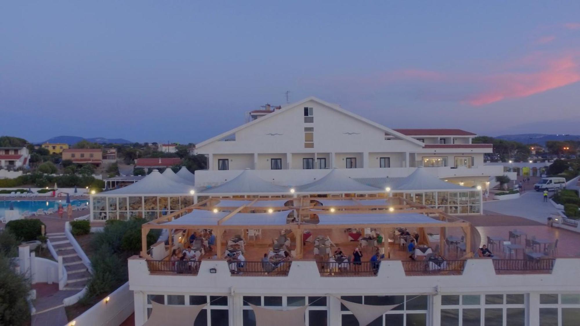 Acqua Di Mare Hotel E Resort Sorso Eksteriør billede