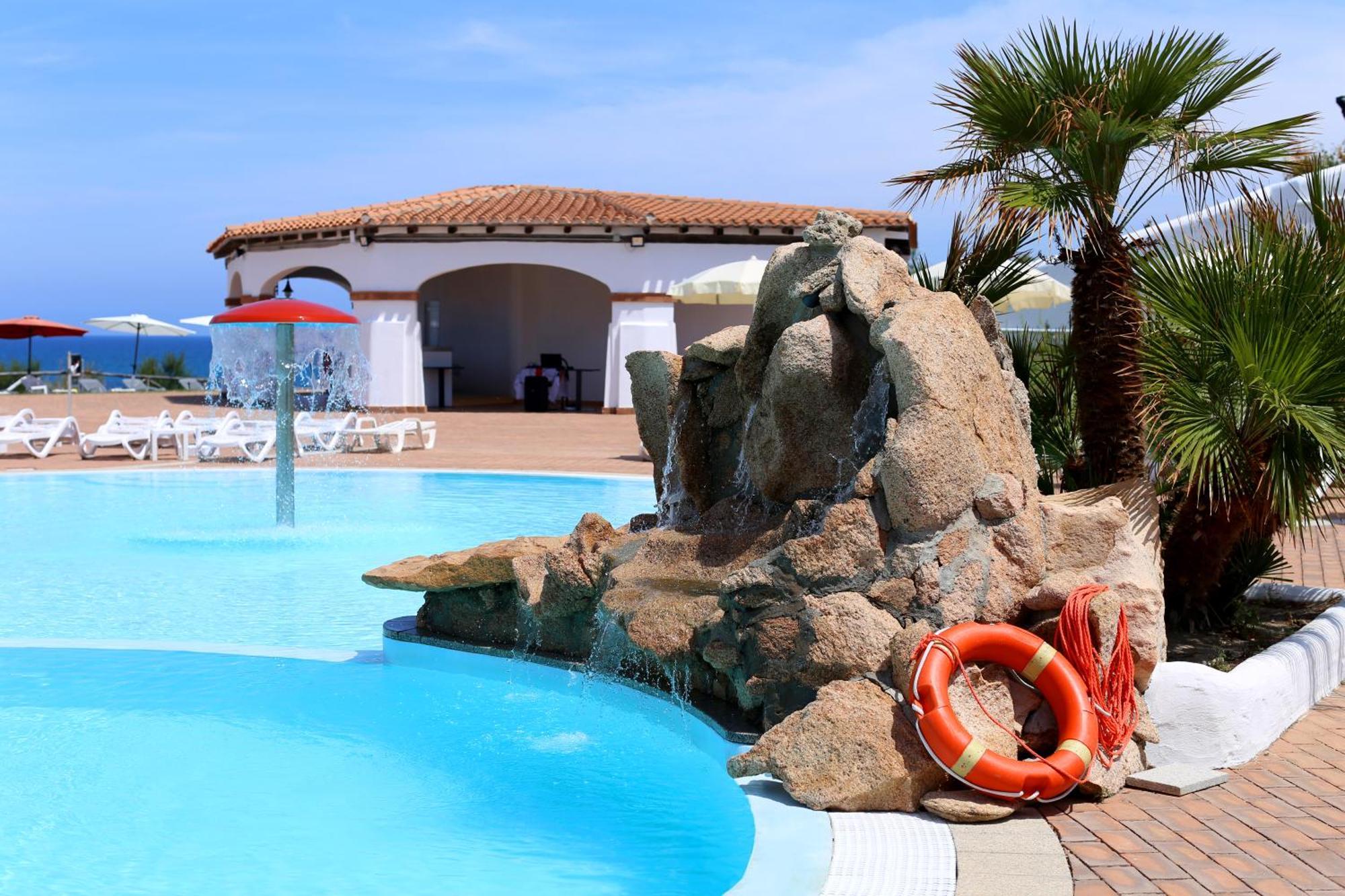 Acqua Di Mare Hotel E Resort Sorso Eksteriør billede